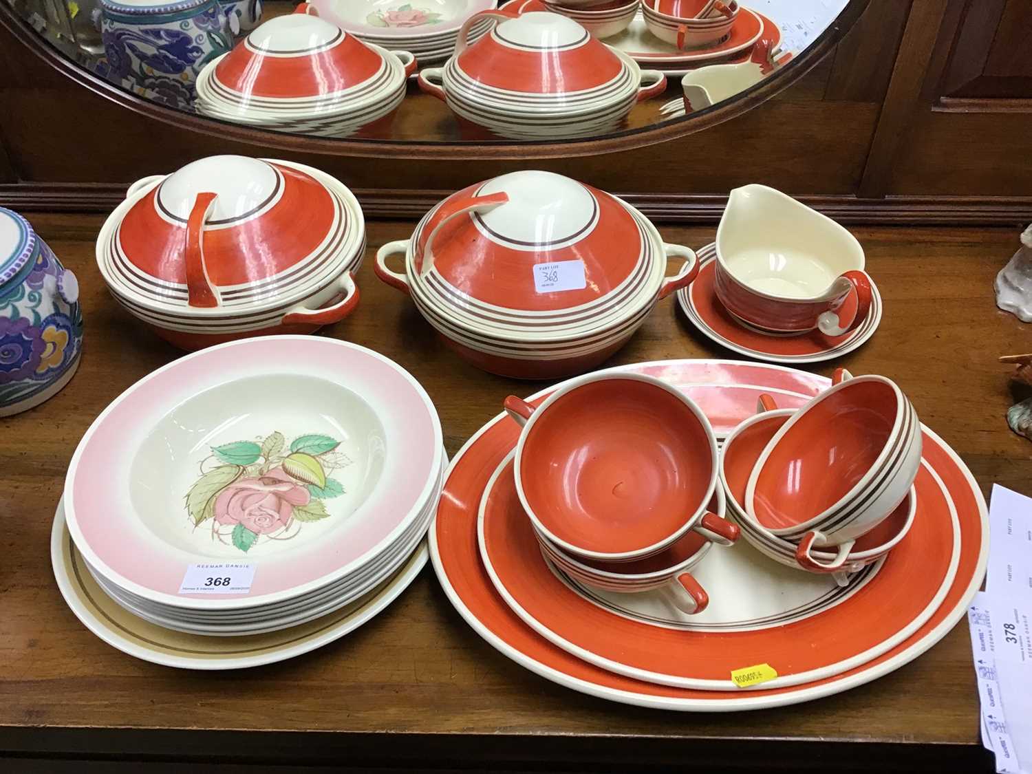 Lot 368 - Selection of Susie Cooper dinnerware