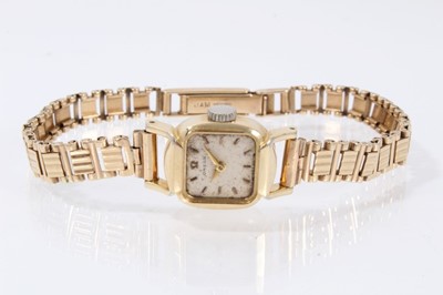 Lot 616 - Ladies Omega 9ct gold wristwatch on 9ct gold bracelet