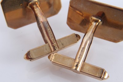 Lot 498 - Pair of 9ct gold cufflinks