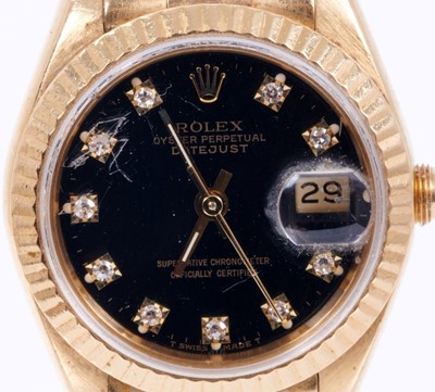 Lot 602 - Ladies Rolex gold Oyster Perpetual DateJust wristwatch, model 69178