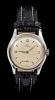 Lot 773 - Gentlemen's 1940s Omega wristwatch with...