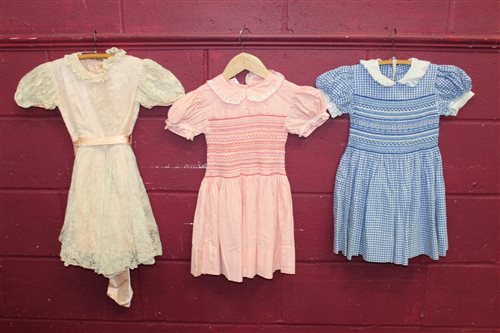 Lot 3098 - Selection of vintage little girl's clothes -...