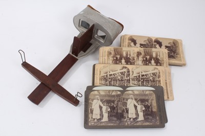 Lot 734 - Victorian stereoscopic viewer