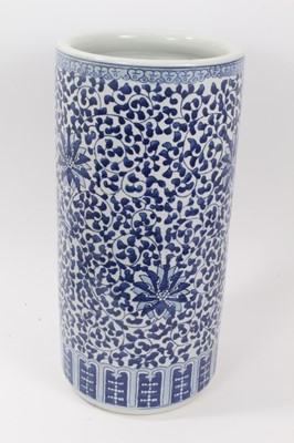 Lot 91 - Chinese blue and white porcelain stick stand