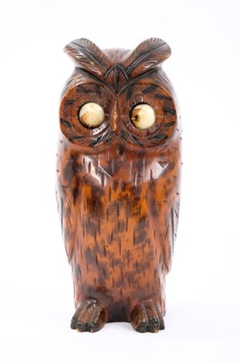 Lot 634 - 1920s Black Forest  Novelty owl clock