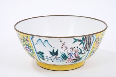 Lot 227 - Chinese Canton enamel bowl