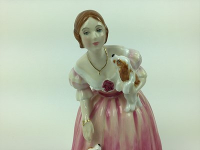 Lot 8 - Royal Doulton limited edition figure - Queen Victoria HN3125, no 3578 of 5000, with certificate