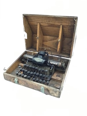 Lot 1902 - Antique typewriter