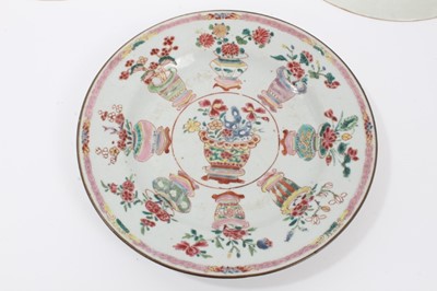 Lot 39 - 18th century Chinese export plate