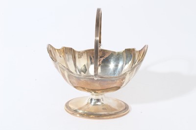 Lot 2 - Victorian Britannia silver sugar bowl in the form of a Queen Anne style porringer, with flared rim and decorated