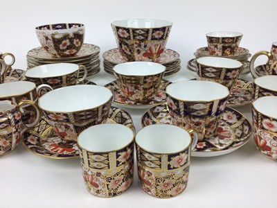 Lot 168 - Collection of Royal Crown Derby Imari pattern tea and coffee wares