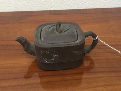 Lot 84 - Chinese Yixing teapot with simulated bamboo handle and knop, with seal mark to base