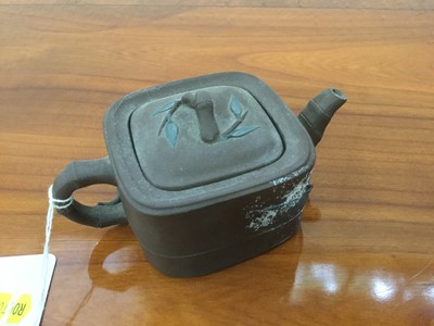 Lot 84 - Chinese Yixing teapot with simulated bamboo handle and knop, with seal mark to base
