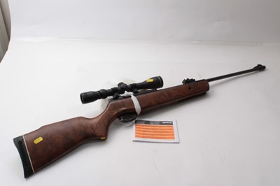 Lot 402 - Gamo .22 Calibre air rifle with SMK Scope, instruction manual and pellets