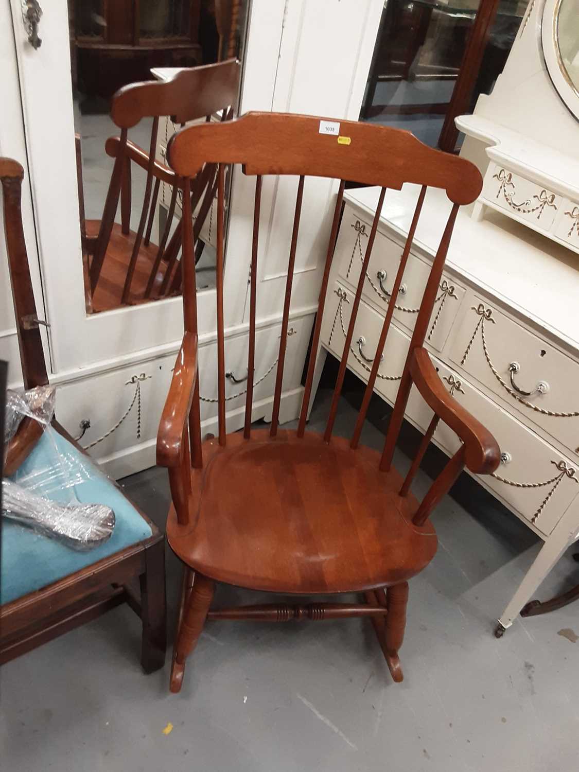 Lot 1035 - Rocking chair