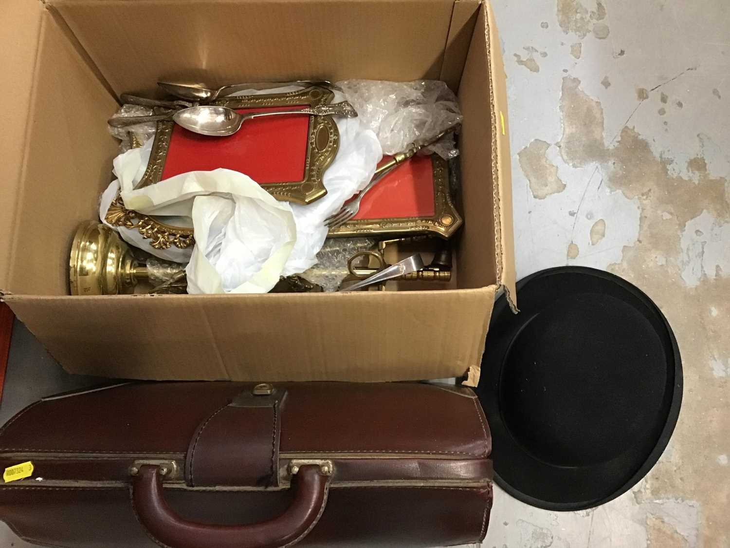 Lot 553 - Vintage Bowler hat, leather briefcase, metalware and collectors plates