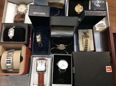 Lot 654 - Selection various wristwatches, all boxed, including Tissot, Sekondsa, Raymond Weil etc