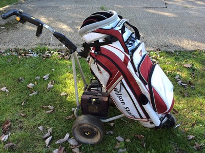 Lot 410 - Wilson Staff electric golf caddy trolley with charger