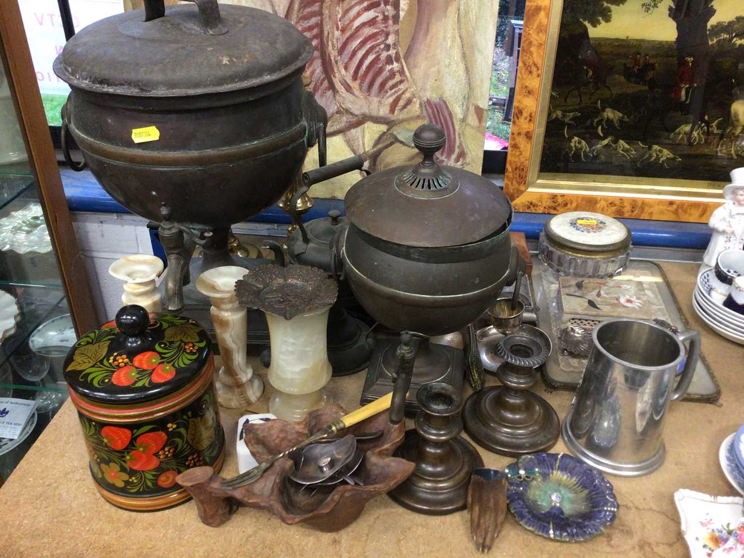 Lot 238 - Sundry items