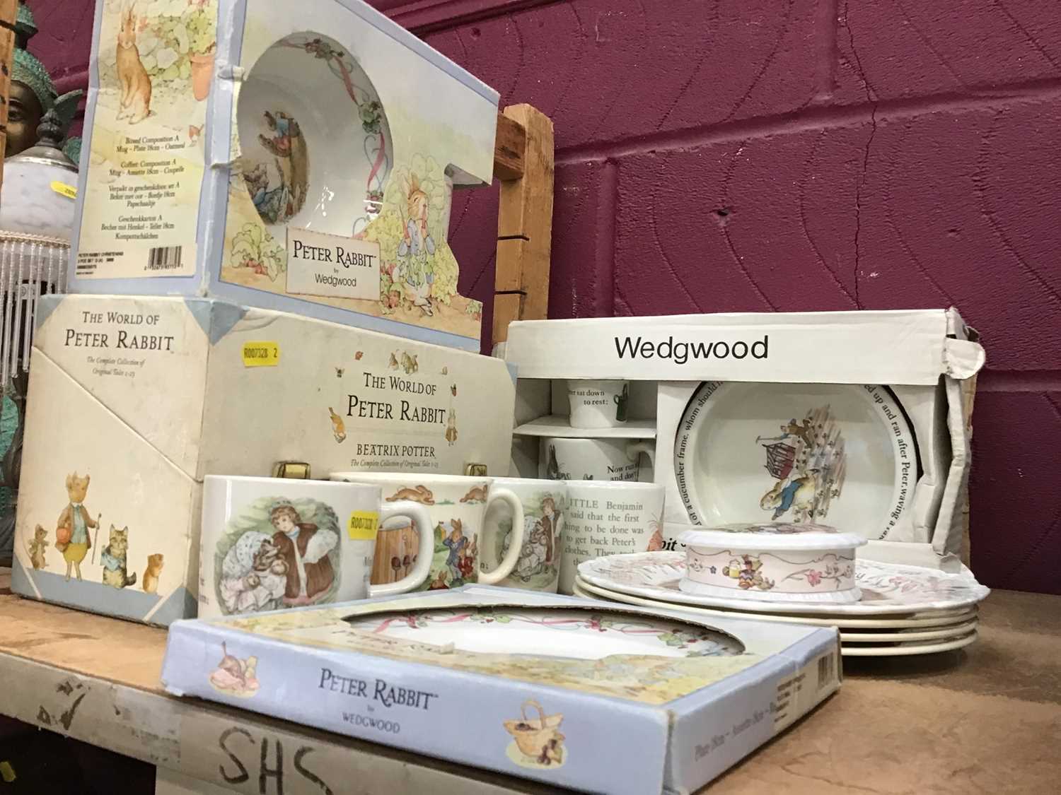 Peter Rabbit China Collection Lot 510 - Wedgwood Peter Rabbit children's dinner ware,