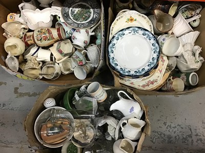 Lot 532 - Three boxes of china, glass and sundries