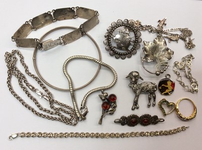 Lot 665 - Group silver, white metal and other costume jewellery