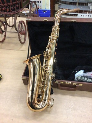 Lot 820 - Elkhart 300 series alto saxophone