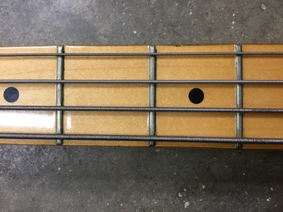 Lot 827 - Aria pro II bass