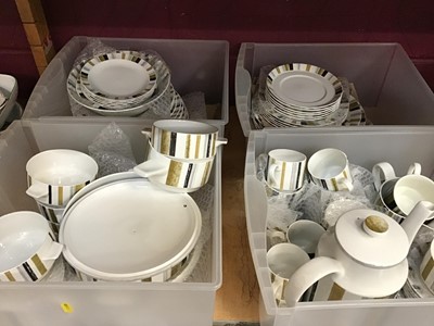 Lot 515 - Midwinter approx 87 pieces