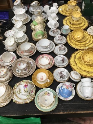Lot 157 - Large collection of teawares