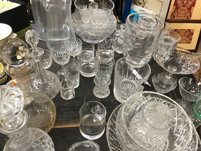 Lot 164 - Collection of decorative glassware