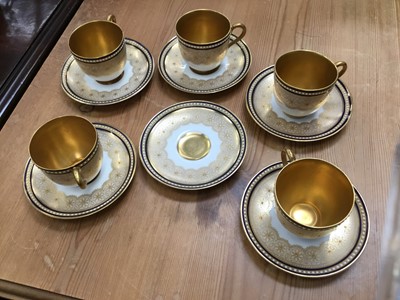 Lot 165 - Group of Royal Worcester cabinet cups and saucers