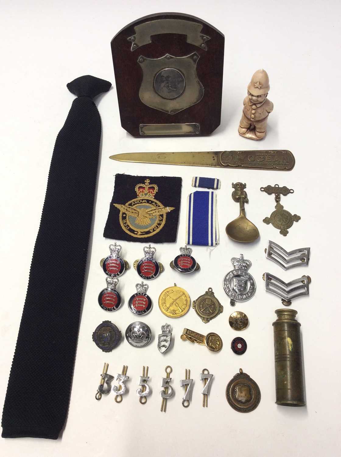 Lot 1089 - Group of Essex police badges and other police related collectables