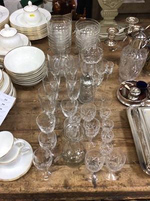 Lot 34 - Small collection of crystal and other glassware, including Stuart sherry glasses, finger bowls, etc