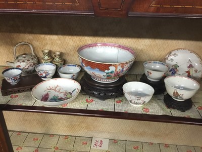 Lot 187 - Chinese ceramics