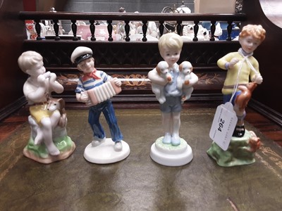 Lot 264 - Selection of collectable China including Royal Worcester figures, Royal Doulton figures, Wade Whimsies etc