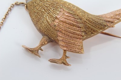 Lot 242 - Gold pheasant brooch