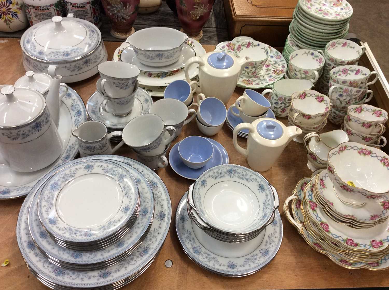 Lot 467 Minton Haddon Hall tea ware, Poole Pottery