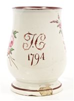 Lot 291 - Late 18th century pearlware tankard decorated...