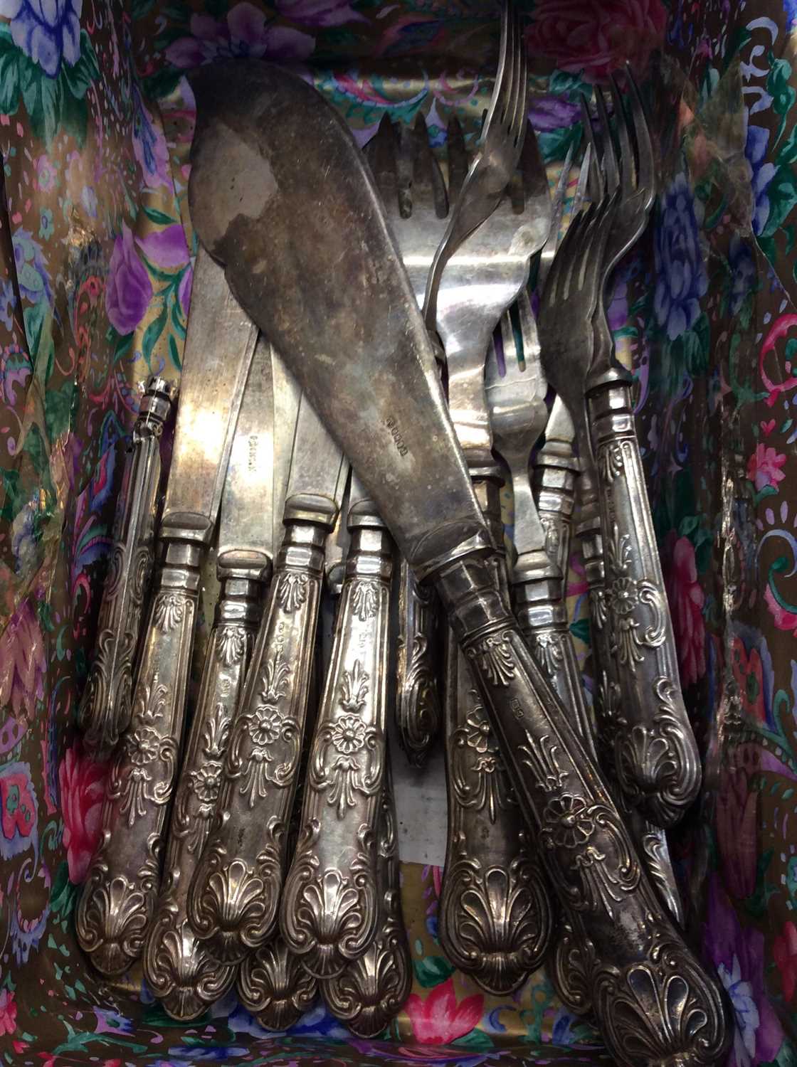 Lot 715 - Group silver handled flatware