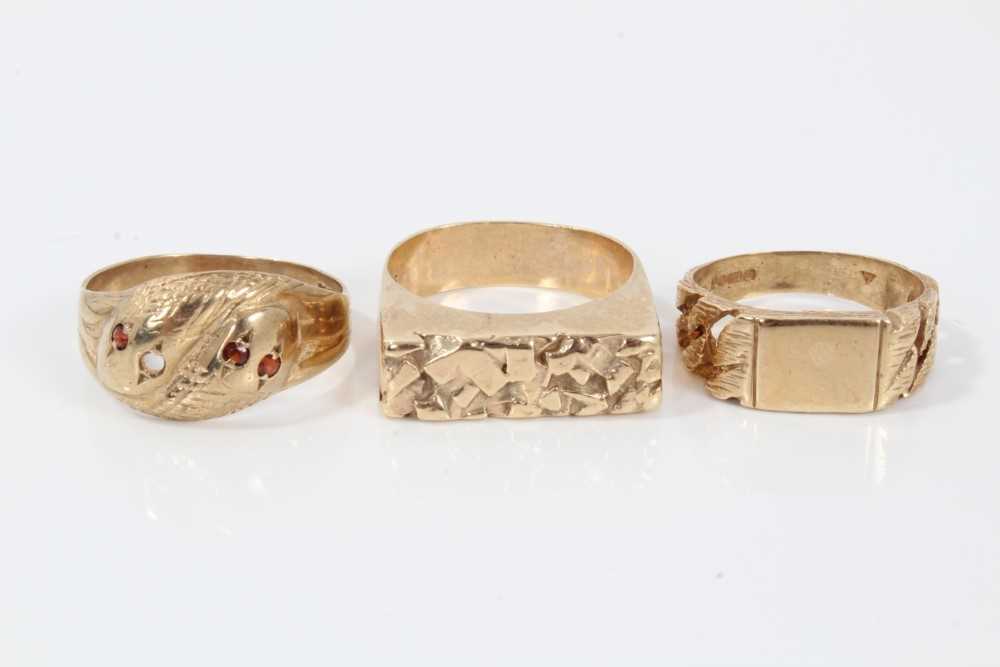 Lot 73 - 9ct gold double snake head ring and two other 9ct gold rings