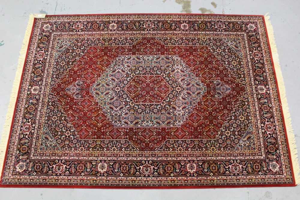 Lot 869 - Persian style rug