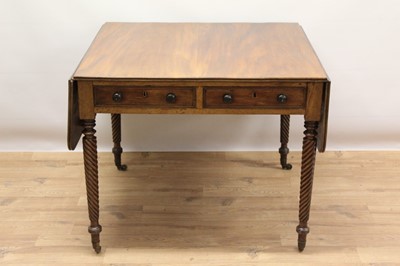 Lot 725 - Regency mahogany desk