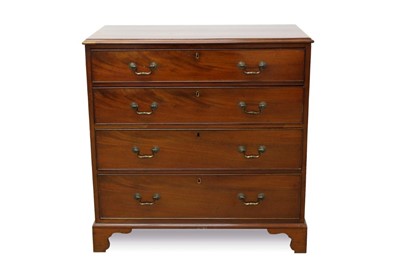 Lot 636 - George III mahogany chest of drawers