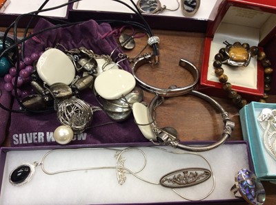 Lot 656 - Quantity of silver jewellery and costume jewellery