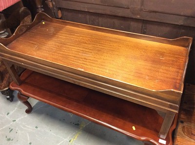 Lot 956 - Mahogany rectangular coffee table with gallery top