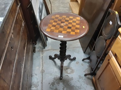 Lot 1003 - Victorian inlaid mahogany circular wine/games table with inlaid chessboard top on spiral turned column and tripod base