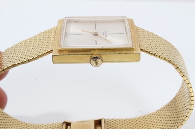 Lot 65 - 18ct gold Swiss ladies watch