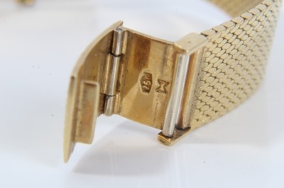 Lot 65 - 18ct gold Swiss ladies watch