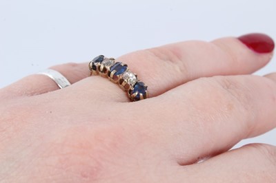 Lot 62 - Diamond and sapphire five stone ring